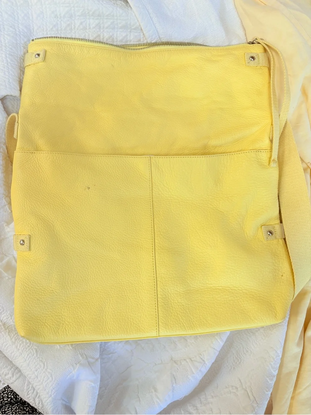 Gap Lemon 🍋 Yellow Purse Tote Shoulder Bag Hobo Fold Over 100% Leather Cloth Str